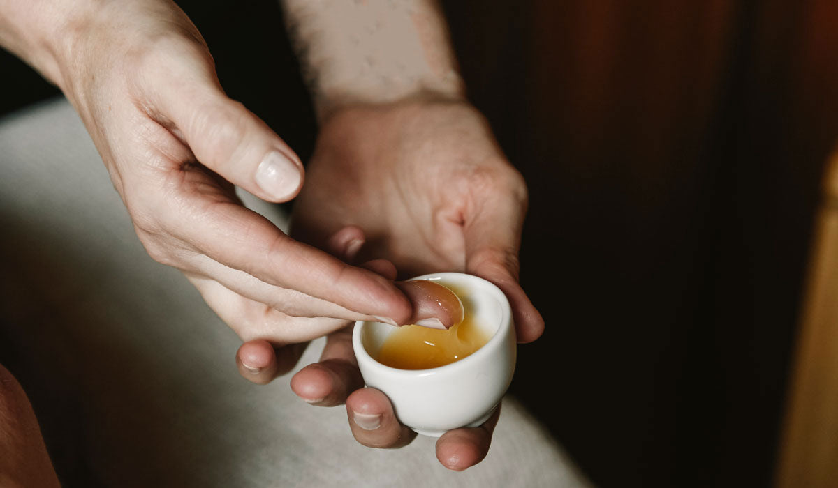 Locally harvested honey mask – deeply nourishing step in the freshly prepared Niki Newd® facial ritual.
